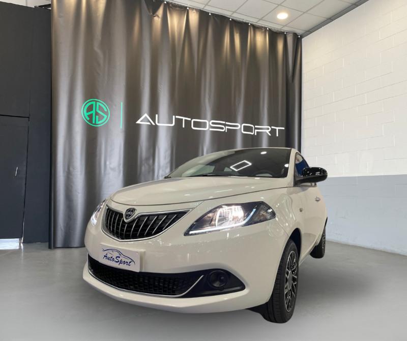 Lancia Ypsilon 1.0 FireFly 5 porte S&S Hybrid Platino