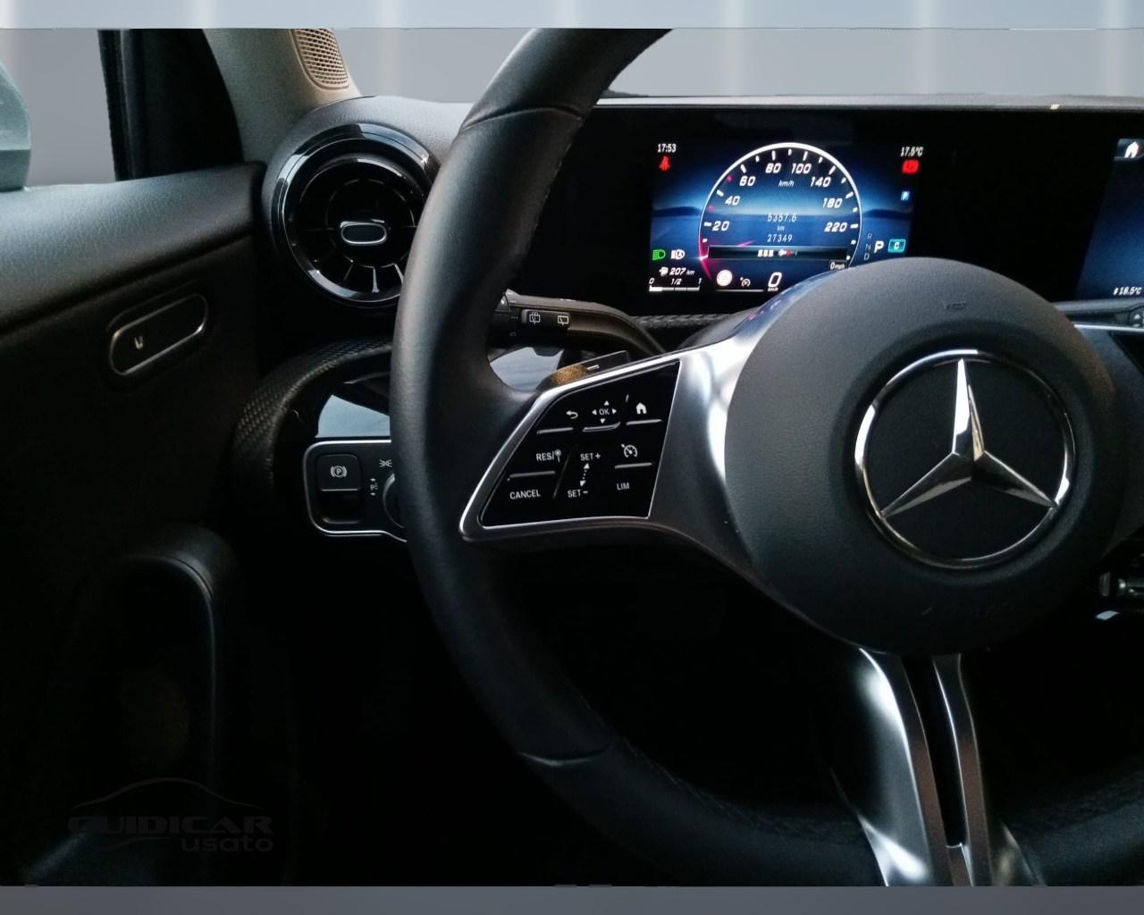 Mercedes-Benz Classe A - W177 2023 - A 180 d Advanced auto