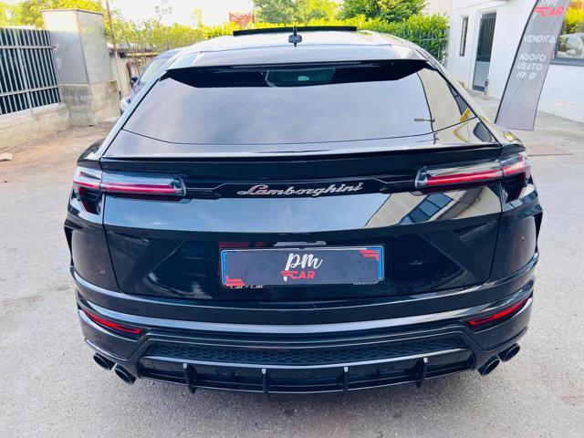 LAMBORGHINI Urus 4.0