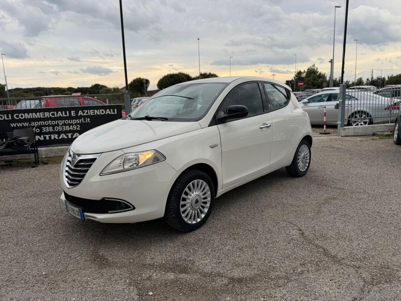 LANCIA Ypsilon 1.3 MJT 95 CV 5p. S&S Gold