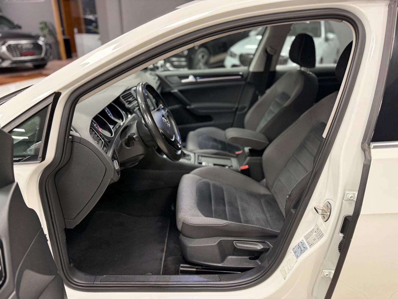 Volkswagen Golf Variant 1.4 TGI DSG Highline BlueMotion