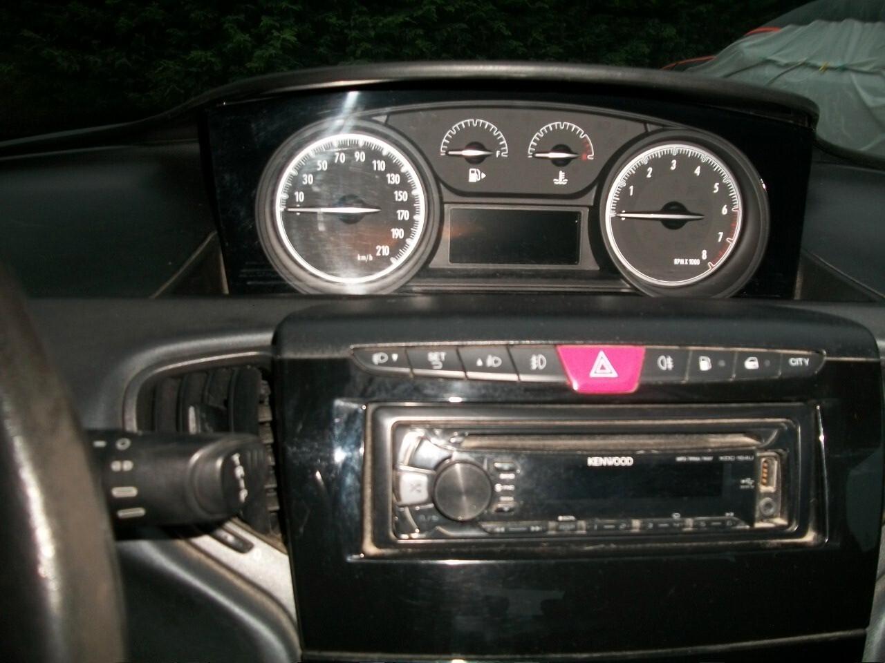 Lancia Ypsilon 1.2 69 CV 5 porte GPL Ecochic Gold DEL 2017 UNICO PROPRIETARIO MONTATO DALLAFABRICA LANCIAGARANZIA UN ANNO