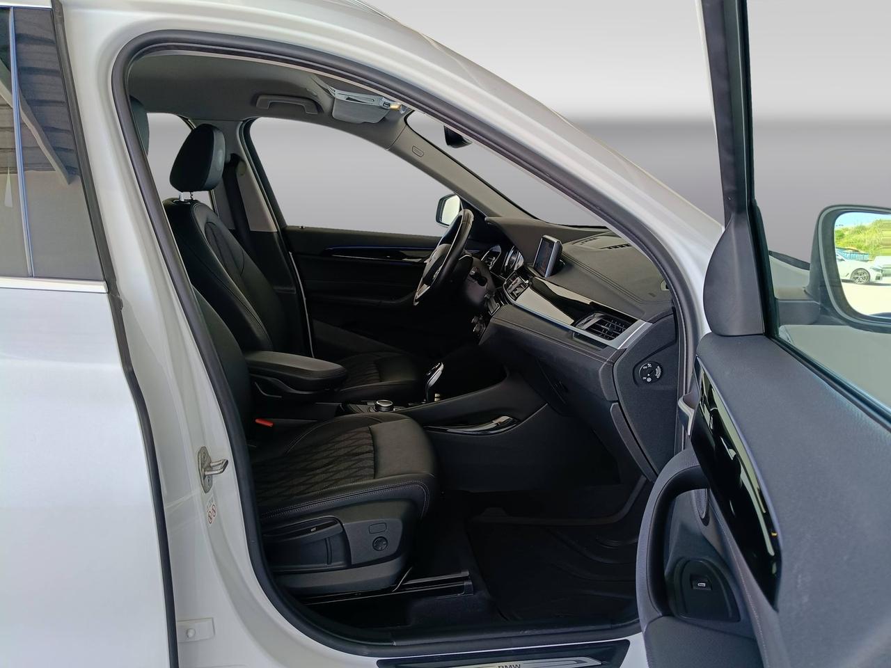BMW X1 F48 2019 - X1 sdrive16d xLine auto