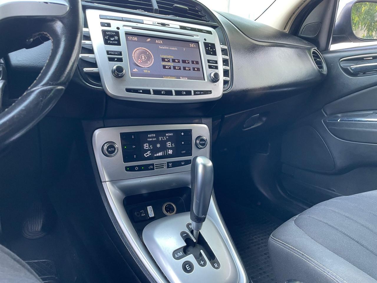 Lancia Delta 1.6 MJT cambio automatico
