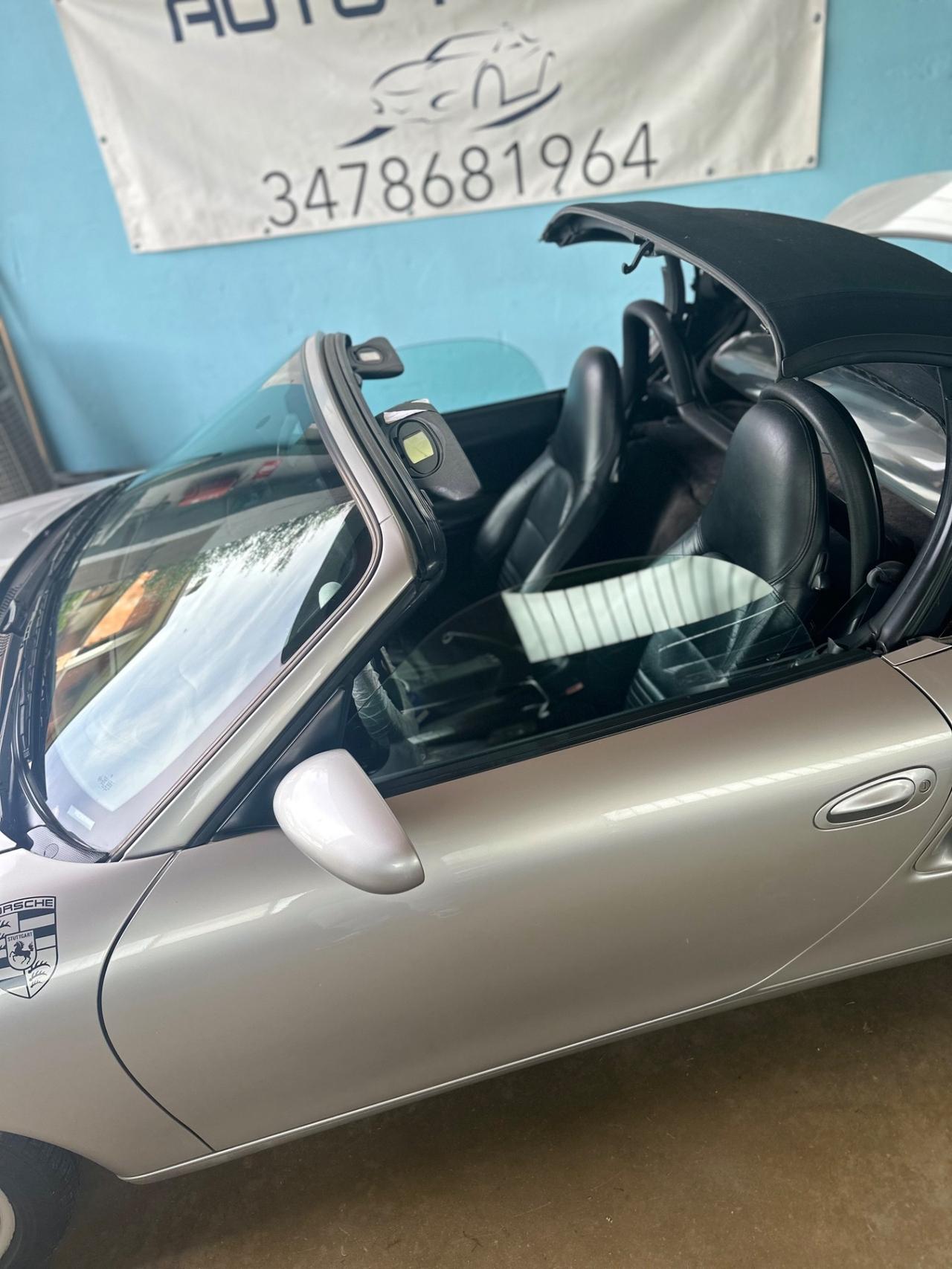 Porsche Boxster 2.5i 24V cat