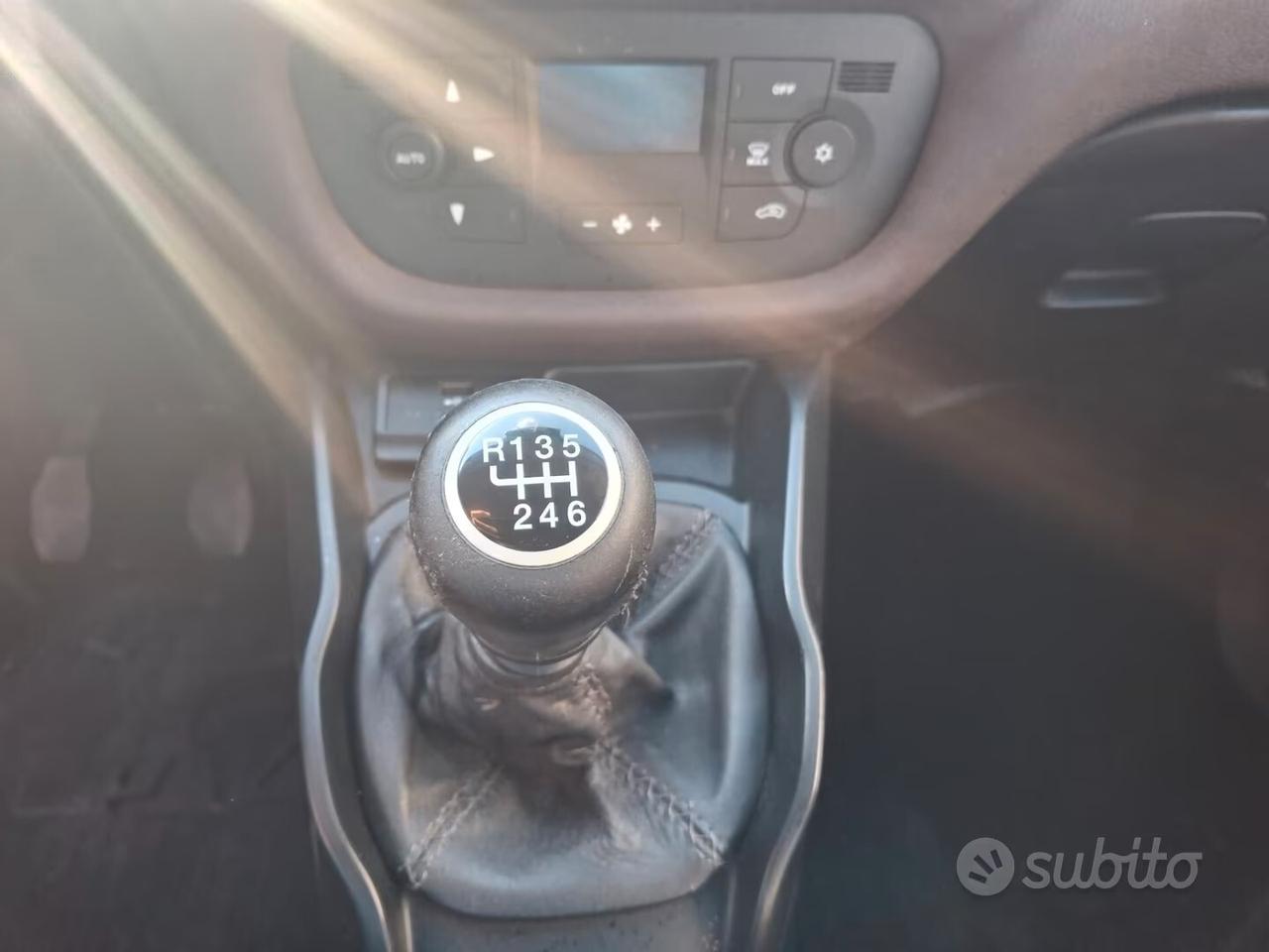 Fiat Doblò 1.6 MJT 16V 120CV Trekking 5 POSTI CLIMA CERCHI BARRE BLUETOOTH MULTIFUNZIONE PDC CRUISE