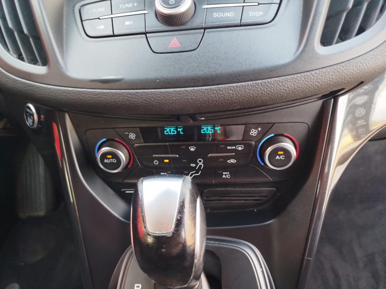 Ford Kuga 1.5 TDCI 120 CV S&S 2WD Powershift ST-Line