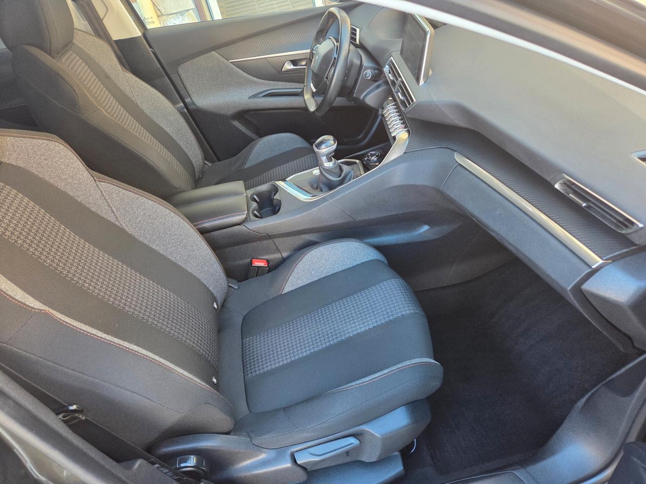 PEUGEOT 3008 1.6 DIESEL 120 CV SOLI KM 110000 CERTIFICATI