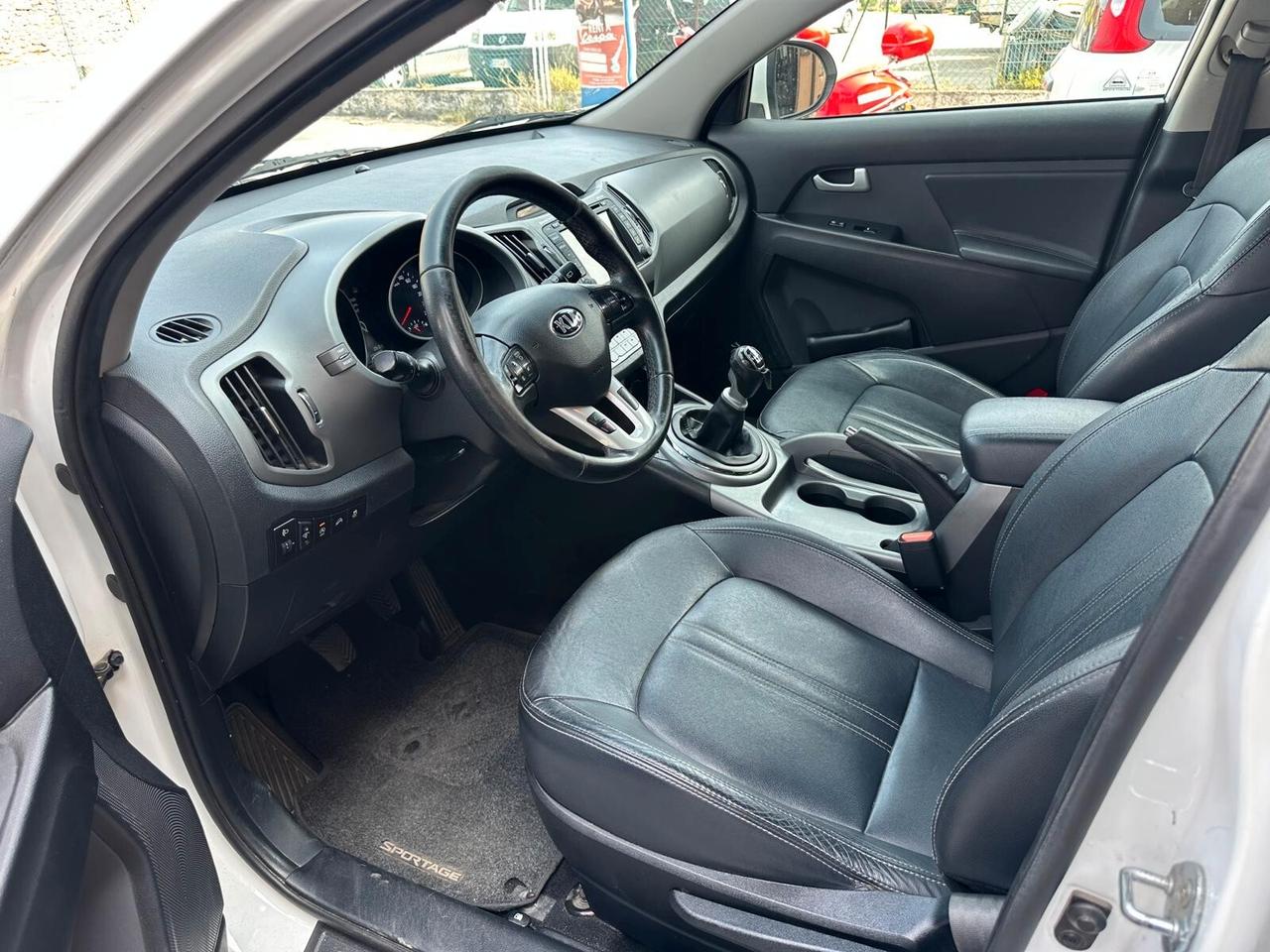 Kia Sportage 1.7 CRDI VGT 2WD high tech