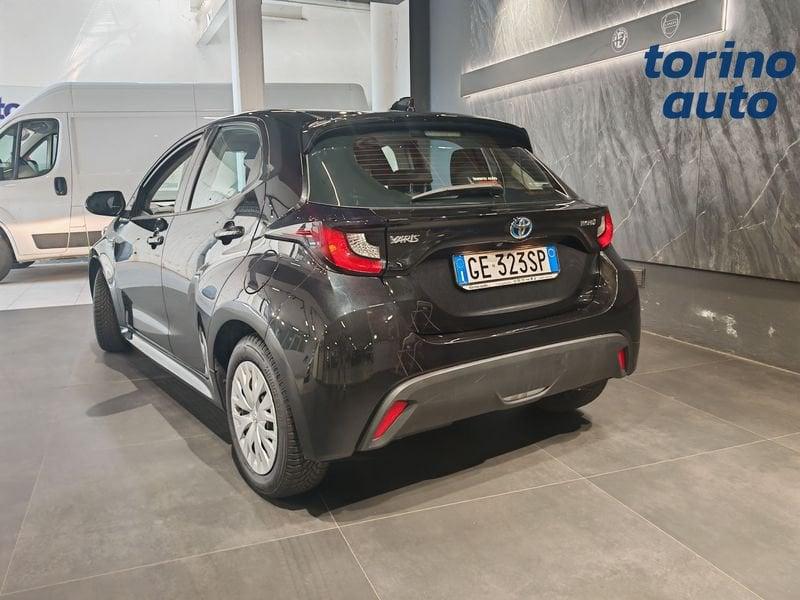 Toyota Yaris Hybrid Business