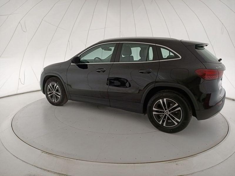 Mercedes-Benz GLA GLA-H247 2023 180 d Advanced auto