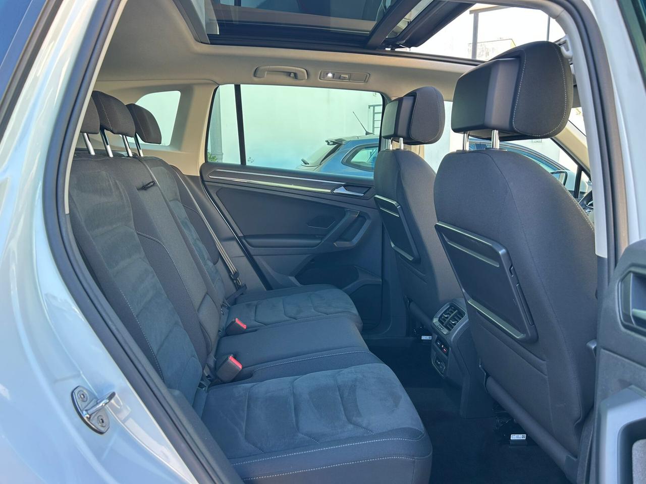 VW Tiguan 2.0 TDI 150Cv 4MOTION DSG TETTO/LED-2019