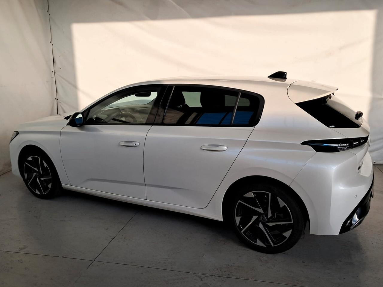 Peugeot 308 BlueHDi 130 S&S EAT8 SW Allure