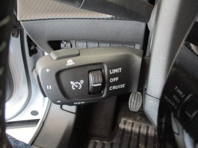 Peugeot 2008 PureTech 100 S&S Allure