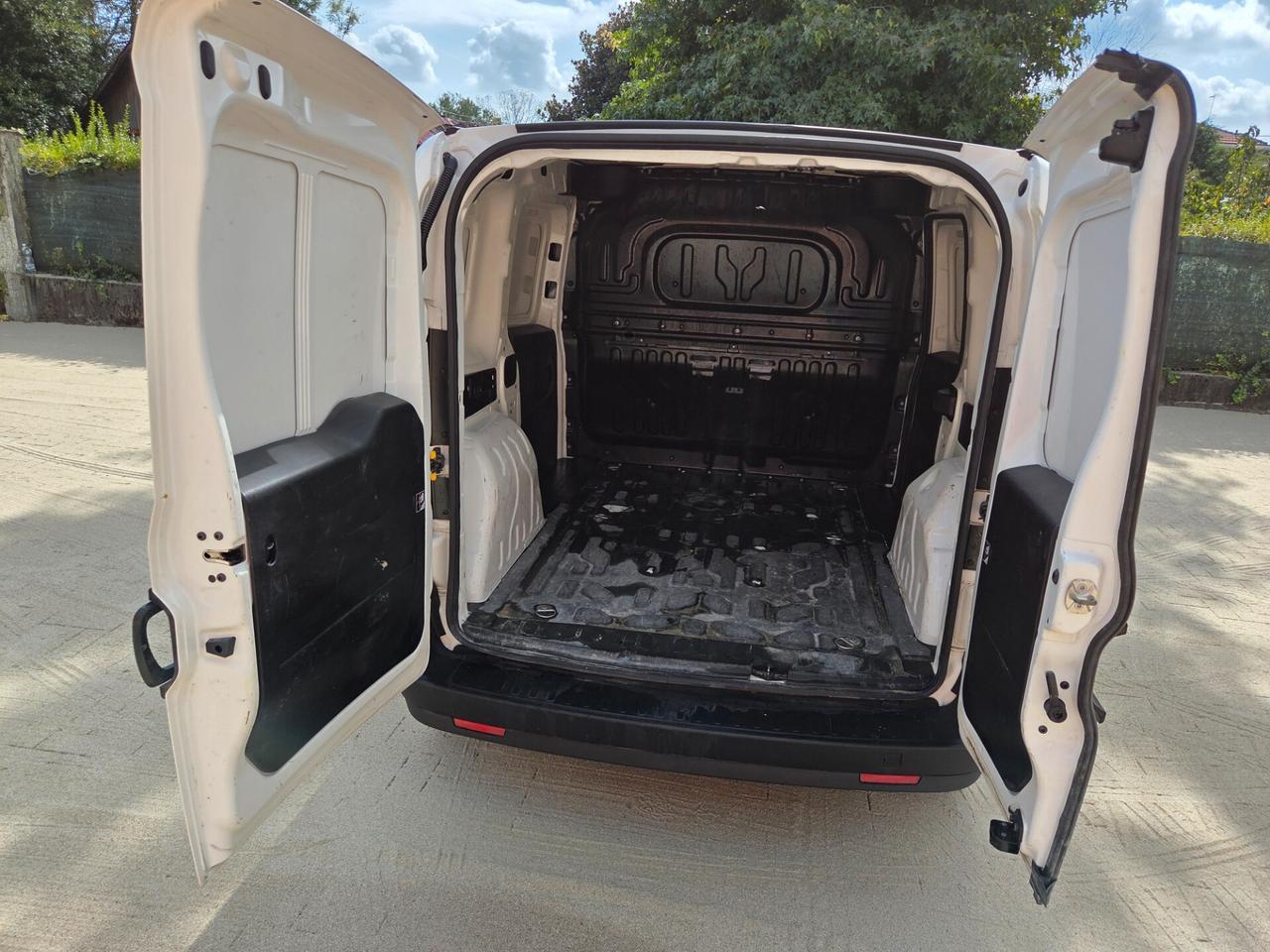 Fiat Doblo Doblò 1.6 MJT 105CV 3 posti Lounge Euro 6d