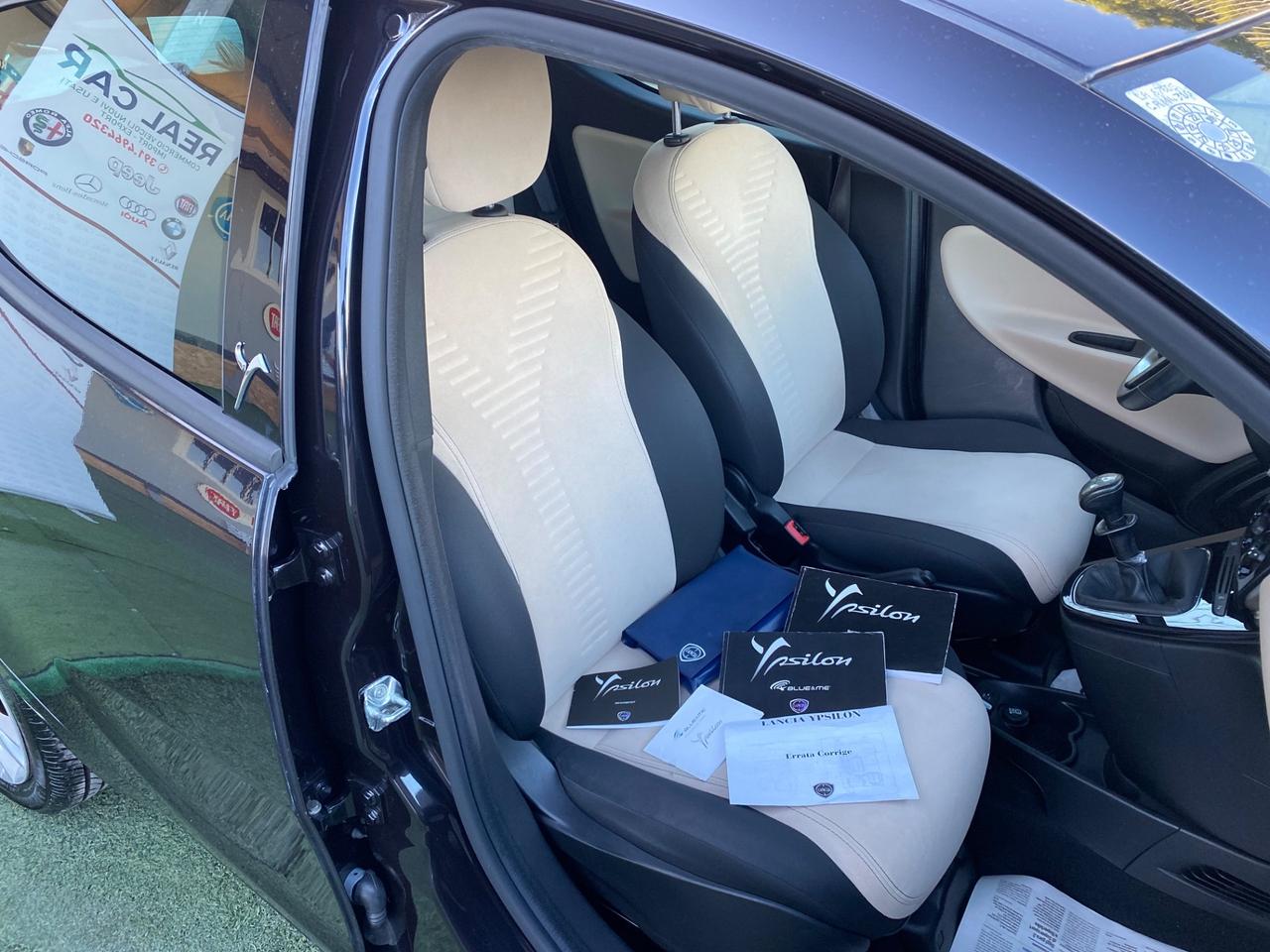 Lancia Ypsilon 1.2 benzina 5 Posti Neopatentati