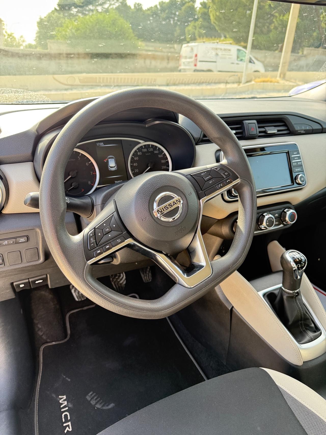 NISSAN Micra Tekna 1.0 71cv 2017 quinta serie 5 porte