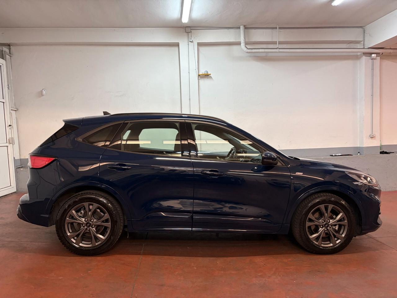 Ford Kuga 2.5 Full Hybrid 190 CV CVT 2WD ST-Line