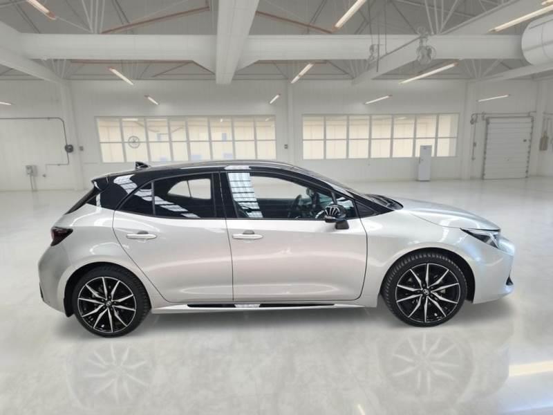 Toyota Corolla 2.0 VVT-i Hybrid Dynamic Force GR Sport bi-tone CVT