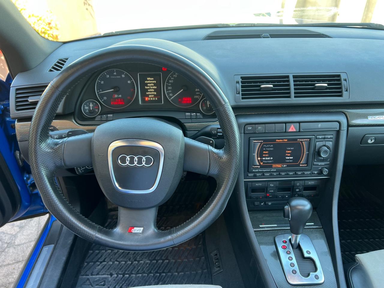Audi A4 S4 4.2 V8 quattro Sedan Facelift