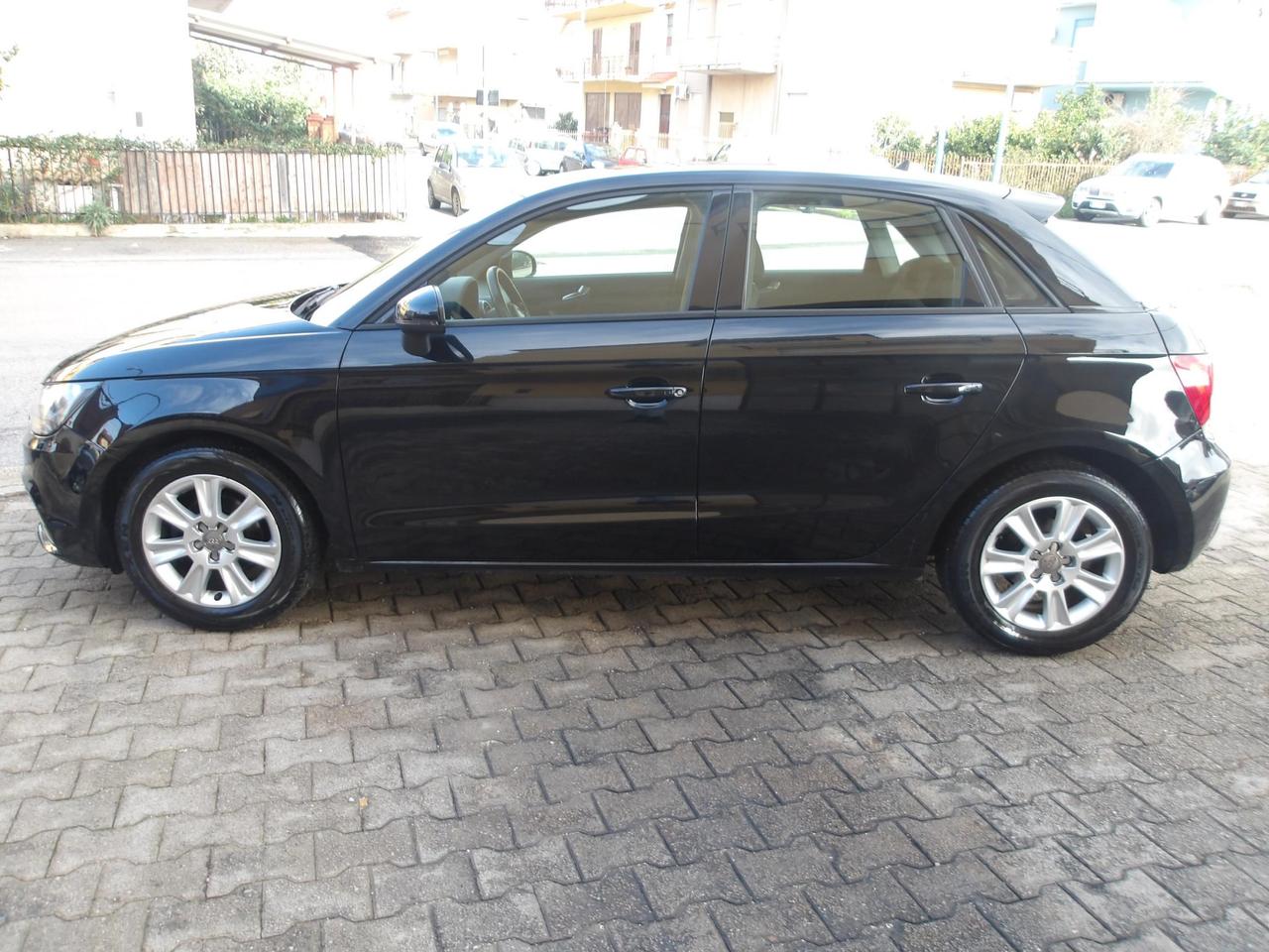 Audi A1 Sportback 1.6 tdi Ambition 90cv