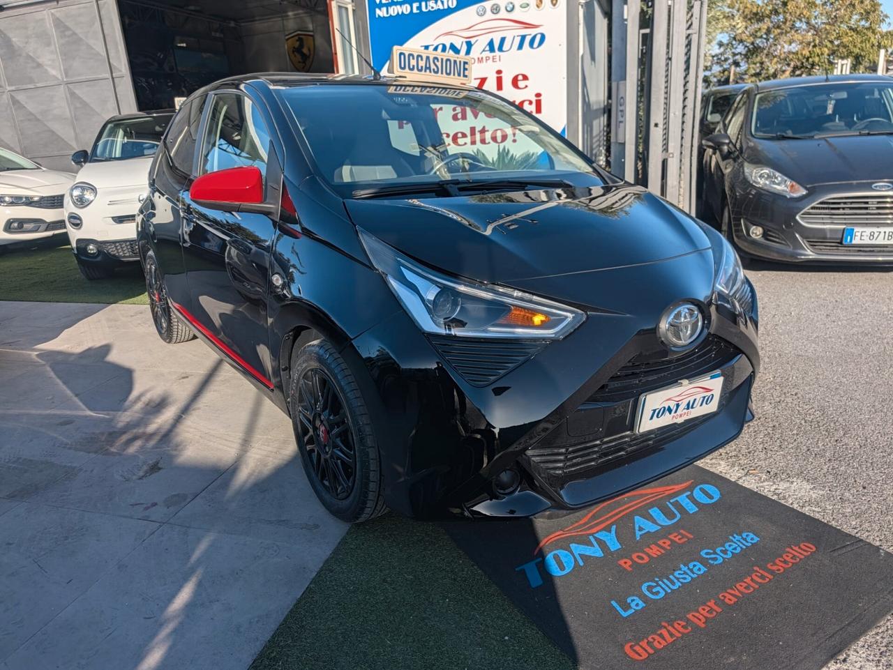 Toyota Aygo Connect 1.0 VVT-i 72 CV 5 porte x-play CAMERA+NAVI