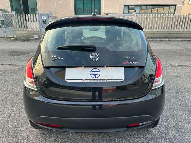 Lancia Ypsilon 1.0 FireFly 5 porte S&S Hybrid Silver