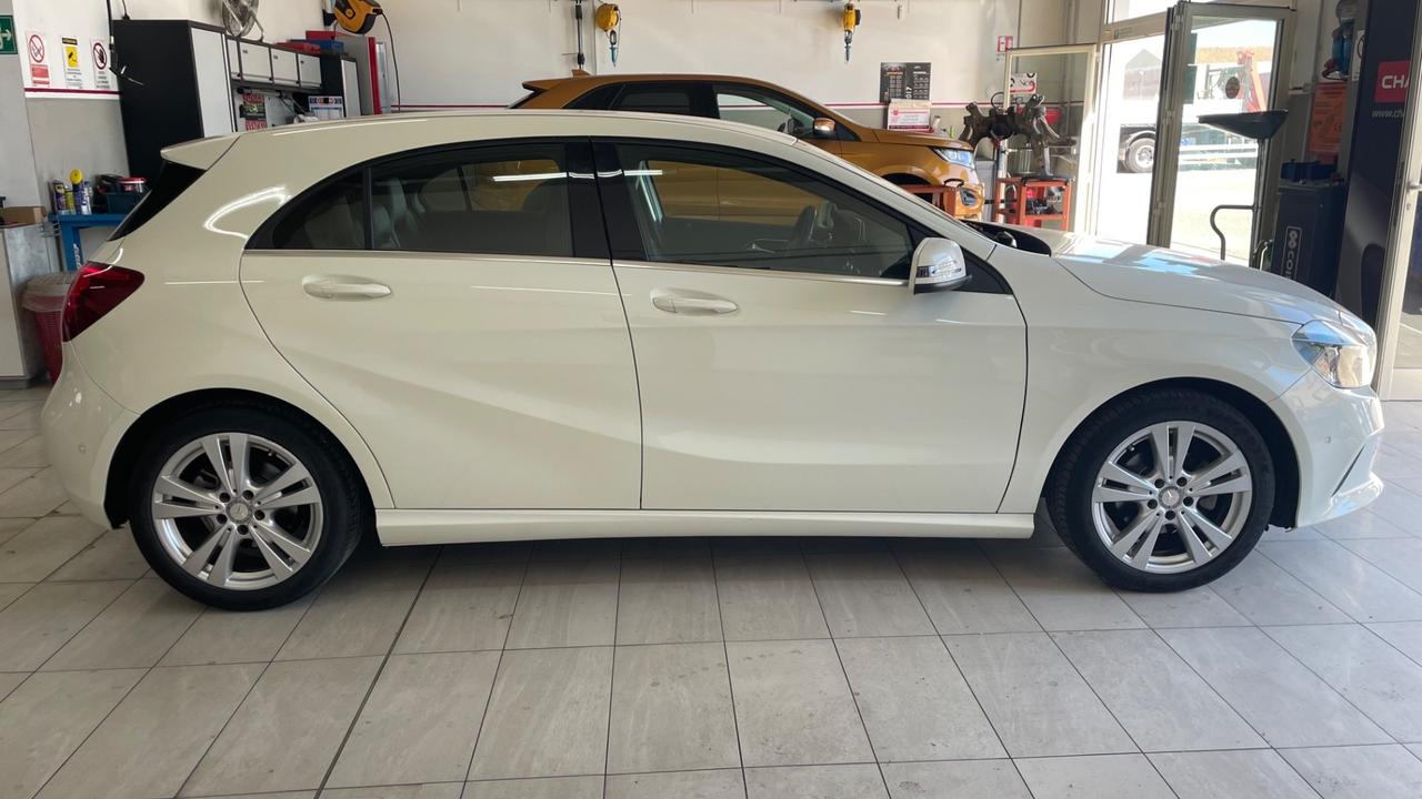 Mercedes-benz A 180 d Premium