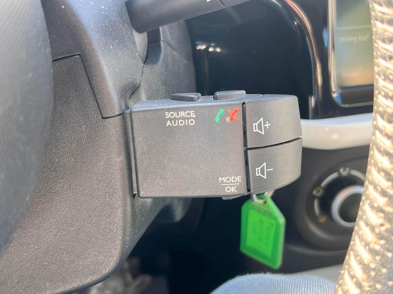 Renault Twingo SCe Stop&Start Lovely DUEL