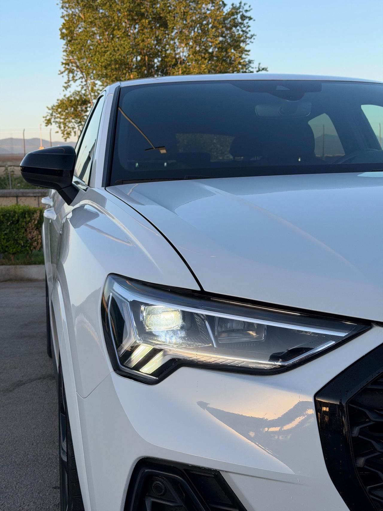 Audi Q3 35 TDI S tronic line edition