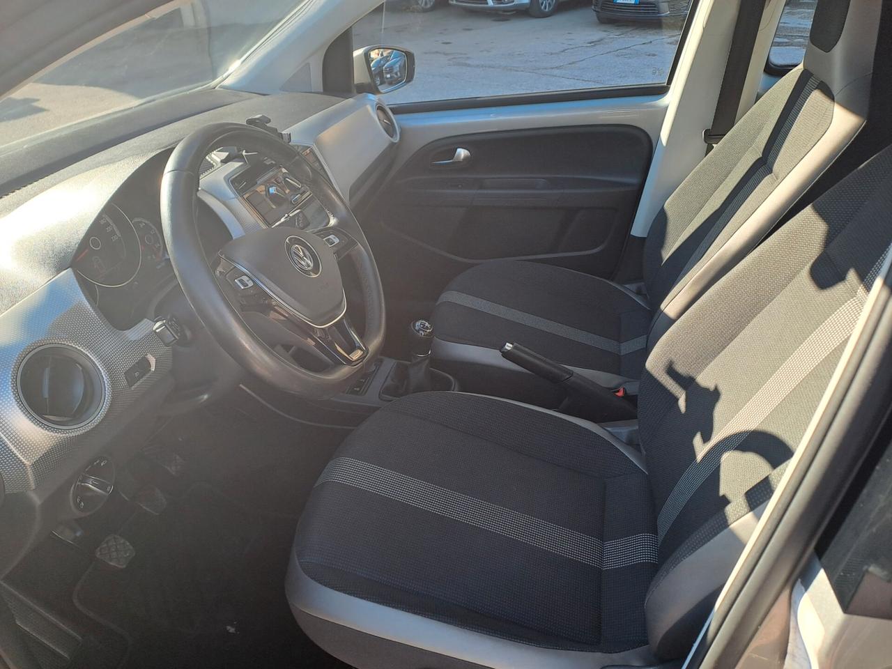 Volkswagen up! 1.0 75 CV 5p. high