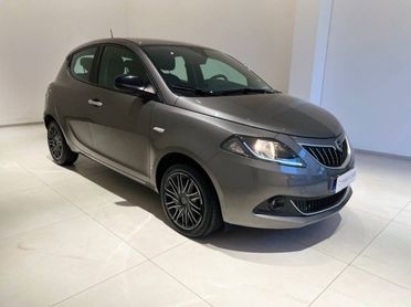 Lancia Ypsilon III 1.0 firefly hybrid Gold s&s 70cv