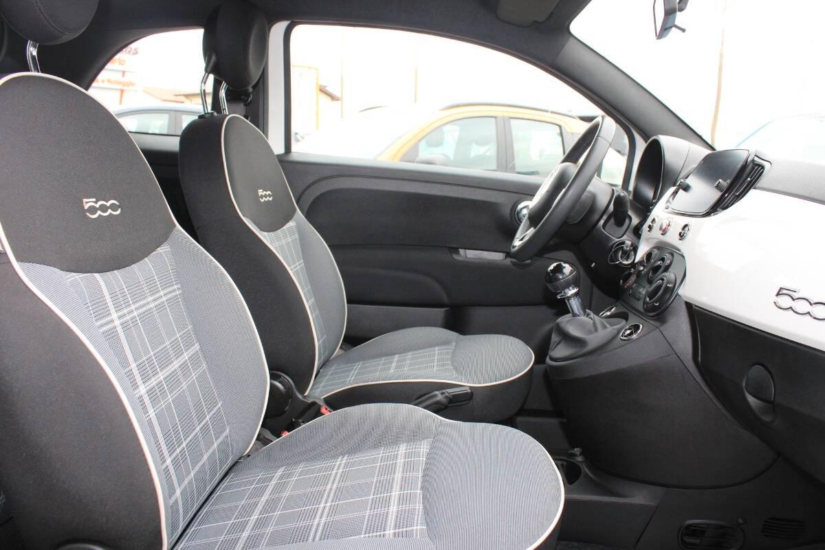 Fiat 500 1.0 hybrid Lounge 70cv Con CARPLAY