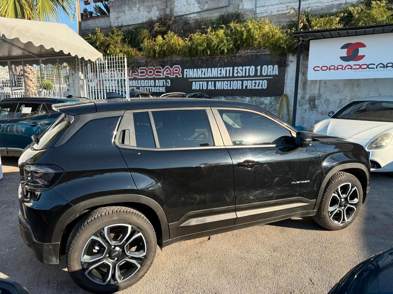 Jeep Avenger 2023 1.2 Turbo 100 CV Summit 66000KM