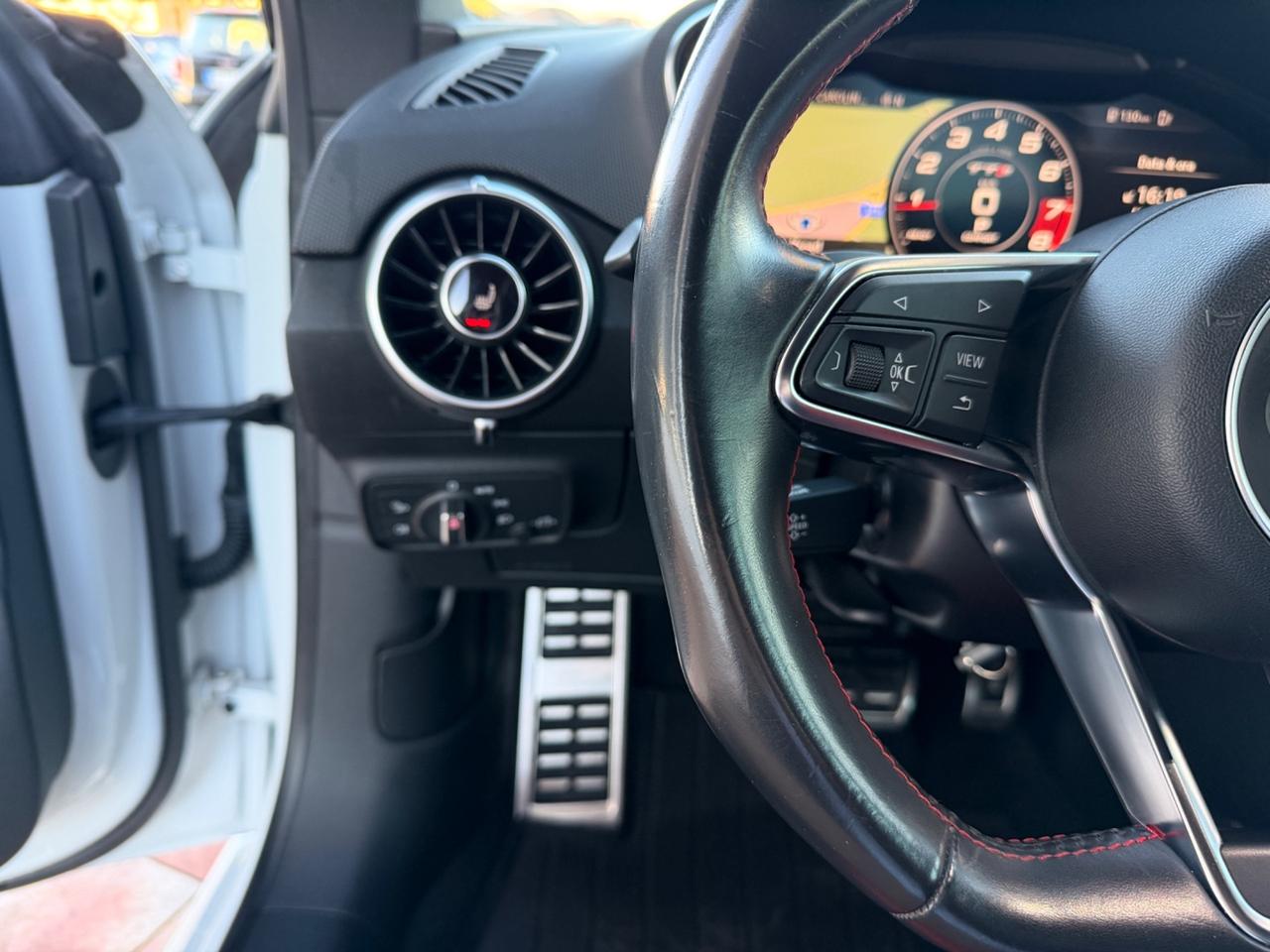 Audi TT TTS Coupé 2.0 TFSI 310 CV quattro S tronic