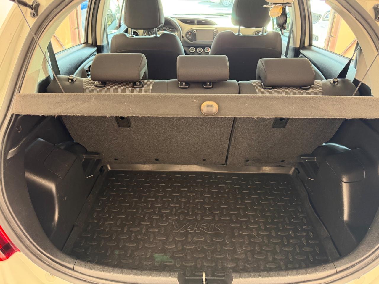 Toyota Yaris 1.0 5 porte Lounge