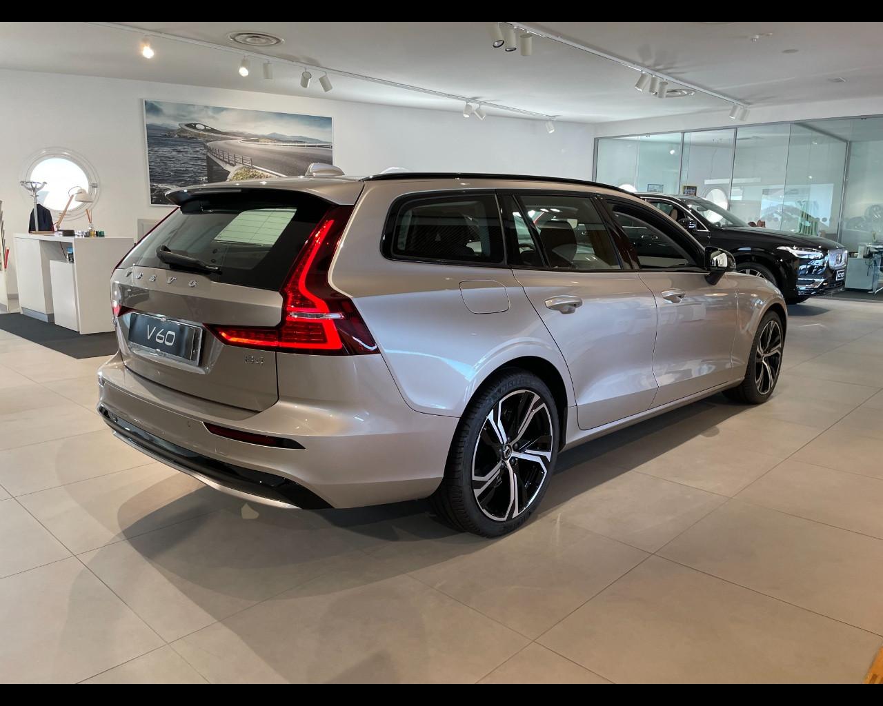 VOLVO V60 N.V60 R-Design B4 AUT