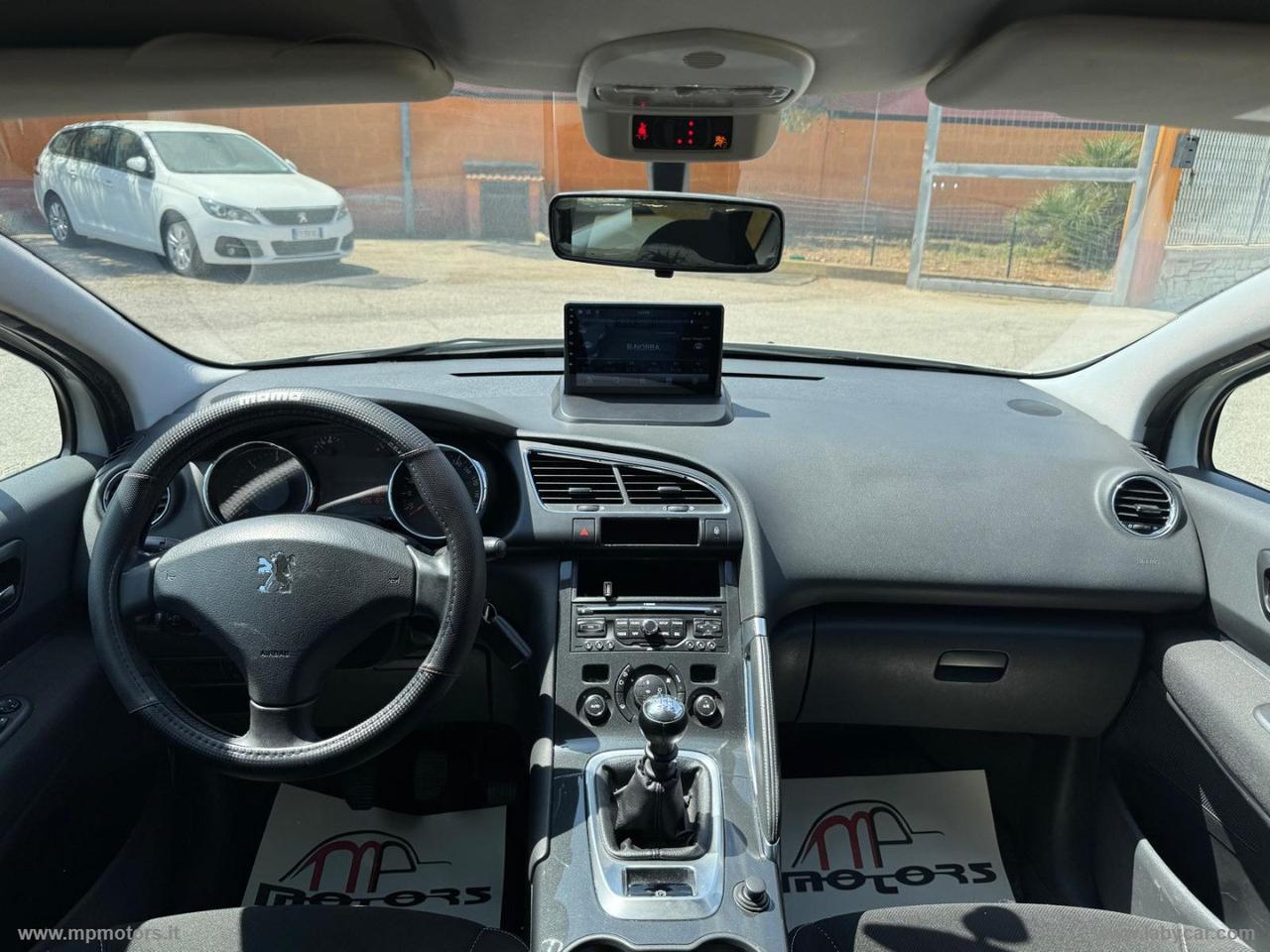 PEUGEOT 3008 BUSINESS 1.6 HDi 110CV