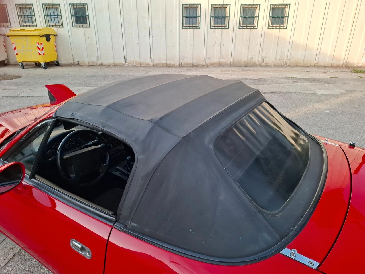 Mazda MX-5 1.8i 16V cat