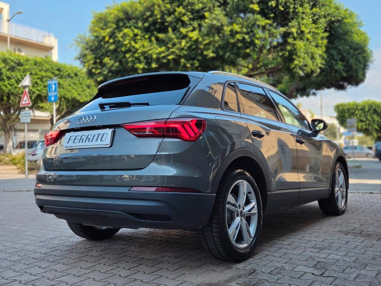 Audi Q3 35 TDI S tronic 150 cv Business
