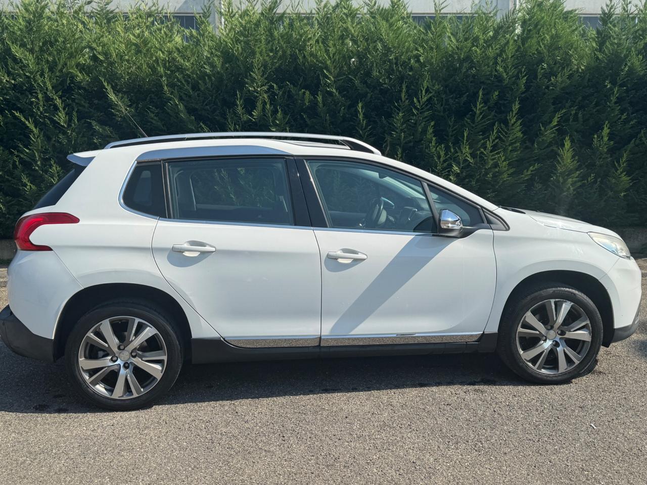 Peugeot 2008 PureTech 82 Allure