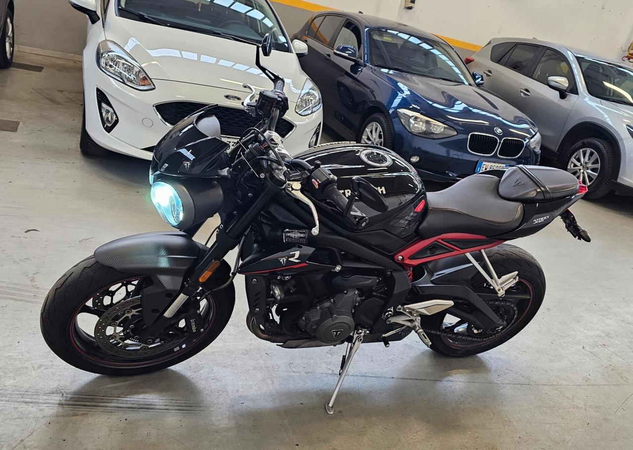 Triumph street triple R 765