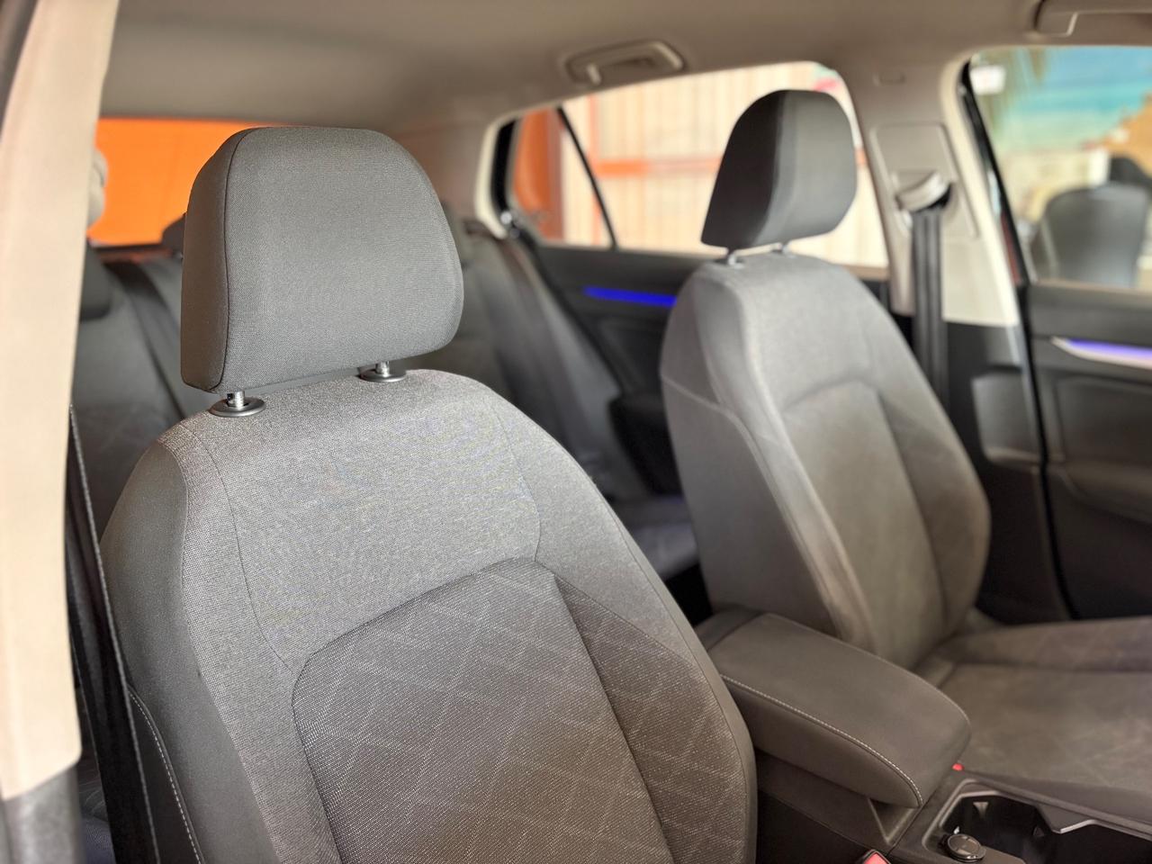 Volkswagen Golf 1.0 110 cv TSI EVO Life permute finanziamenti