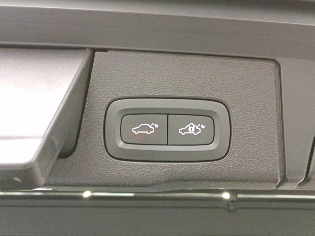 VOLVO XC60 2.0 b4 Inscription auto del 2021