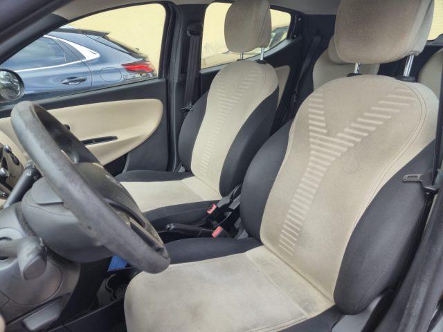 LANCIA Ypsilon 0.9 TwinAir 85 CV 5 porte Metano Ecochic Gold