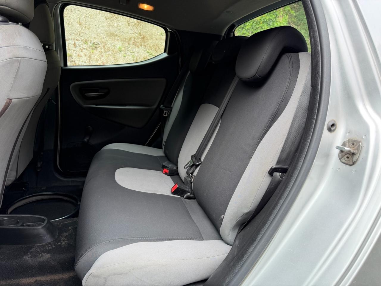 Lancia Ypsilon 1.2 69 CV 5 porte - gpl euro6