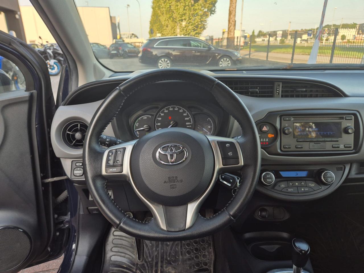 Toyota Yaris 1.5 Hyb Business '19 --OK Neopat.!!!