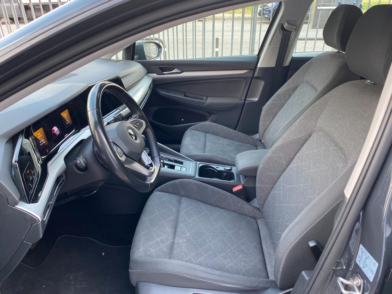 Volkswagen Golf 1.0 eTSI EVO DSG Life - CAMBIO AUTOMATICO DSG