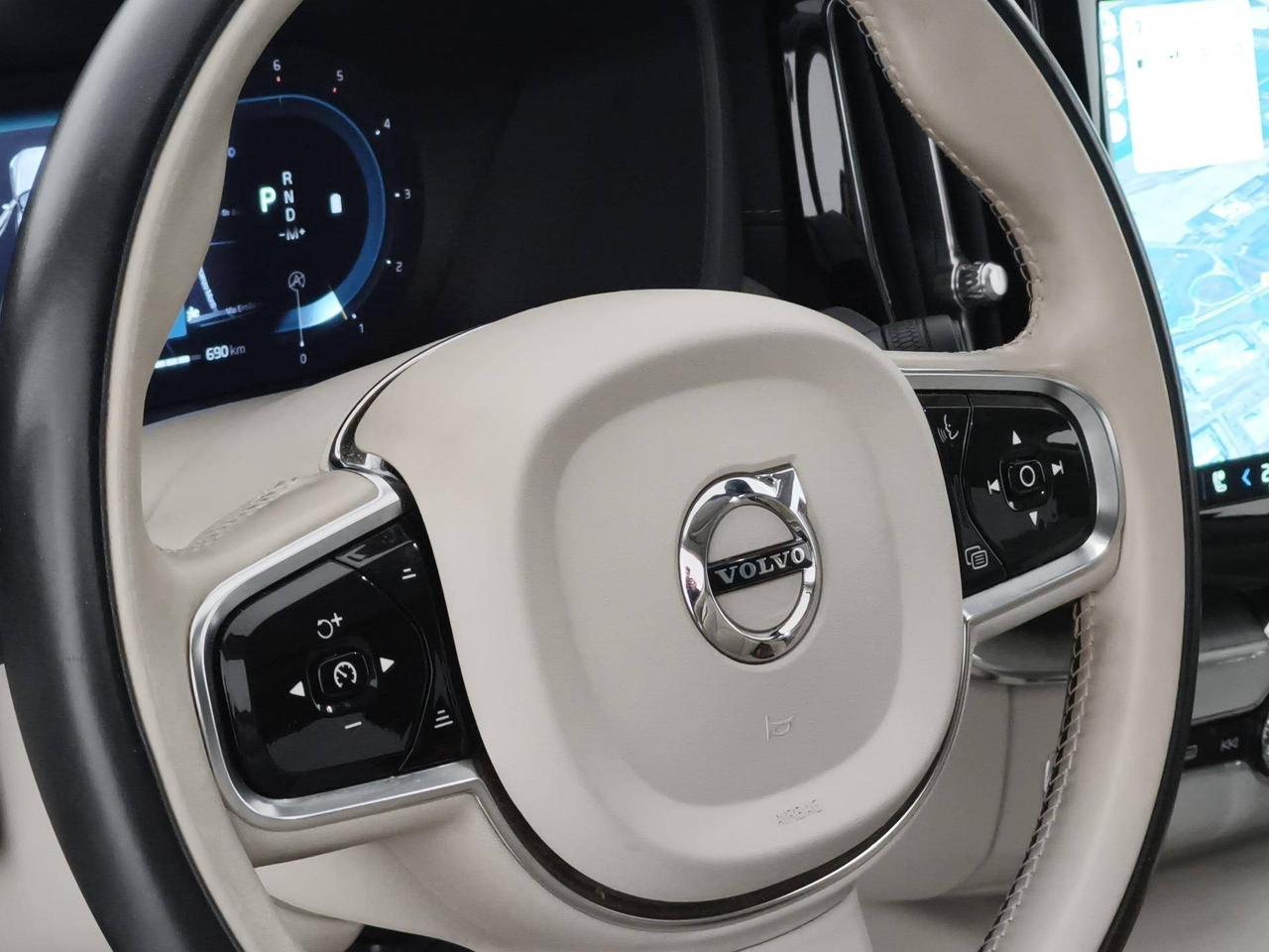 VOLVO XC60 N1 2.0 B4 d Ultimate Dark awd