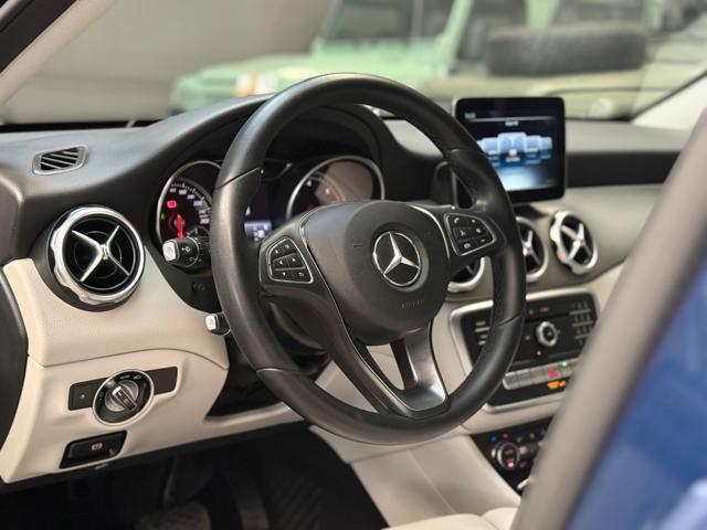 MERCEDES-BENZ GLA 180 d Automatic Sport